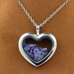 Pierres et Min&eacute;raux. Collier Tanzanite brut. Mod&egrave;le coeur.