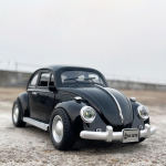 Nauja 1:18 Klasikinis automobilis Vabalas 1955 Lydinio automobilio modelis Garsas ir &scaron;viesa Atitraukiamas Vaikams skirta žaislinė kolekcinė vertybė Gimtadienio dovana juoda