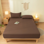 Mink&scaron;ta ir lygi vienspalvė &scaron;lifuota medvilninė paklodė viengulėms ir dvigulėms lovoms, užtikrinanti komfortą ir apsaugą nuo dulkių. 120cm*200cm Single Fitted Sheet ruda