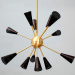 Perforuotas žalvarinis &bdquo;sputnik&ldquo; lubų &scaron;viestuvas, turintis 12 pajuodusių kūgių, puikiai tinka visų tipų kambariams / restoranams ir biurams 50 cms Diameter auksinė