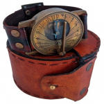 Senovinis senovinis saulės laikrodžio kompasas su odine apyranke Retro laikrodžio kompasas jūrinis patogus rankų darbo gaminys su odiniu dėklu.