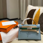 Naujas natūralios odos antrosios kartos krep&scaron;ys Mini krep&scaron;ys delno ra&scaron;tu Karvės odos, vieno peties moteri&scaron;kas krep&scaron;ys, klasikinis madingas ir universalus 21cm+box with silk scarf