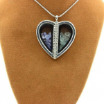 Pierres et Min&eacute;raux. Collier Tanzanite + Aigue-Marine brut. Mod&egrave;le coeur.