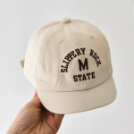 Korėjieti&scaron;kos raidės kūdikio beisbolo kepuraitė su pavasario ir vasaros reguliuojama saulės kepurė mažyliams berniukams ir mergaitėms, vientisos spalvos siuvinėtoms vaikams su snapeliu 47-50CM fit 5M-3Y