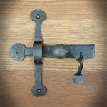Durų užraktas FORGED 150 mm