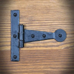 Baldų vyriai KRAWAT 100 mm juoda