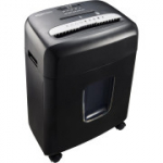 Amazon Basics 8 lapų mikro pjūvio dokumentų smulkintuvas popieriui, CD ir kredito kortelėms, 8 lapai, juodas