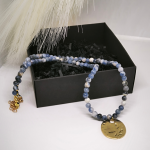 Moteri&scaron;kas kaklo papuo&scaron;alas &bdquo;Jūros Prisilietimas&ldquo;