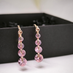 Ilgi auskarai ,,Kristalų žaismas"