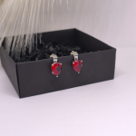 Auskarai &ndash; klipsai &bdquo;Raudonieji la&scaron;eliai&ldquo;