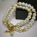 Kaklo papuo&scaron;alas &bdquo;Karali&scaron;ka perlo elegancija&ldquo;