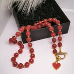 Rankų darbo kaklo papuo&scaron;alas &bdquo;Meilė&ldquo;