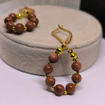 Auskarai su saulės akmeniu &bdquo;Saulės spindesys&ldquo;