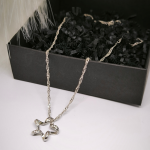 Kaklo papuo&scaron;alas "Spindinti žvaigždė"