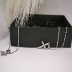 Sidabrinės spalvos kryželis &bdquo;&Scaron;viesa tavyje&ldquo;