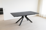 Juodas itali&scaron;kas valgomojo stalas FLAME 160 (200-240)x90xH76 cm