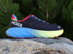 Hoka Arahi 6
