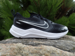 Nike Cosmic Runner