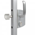 LSKZ U2 - ANT PAVIR&Scaron;IAUS MONTUOJAMA STUMDOMŲJŲ VARTŲ SPYNA