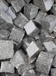 Trinkelės granito juodos skeltos ~8x8x8cm, 1000kg