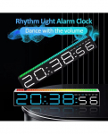 Skaitmeninis LED žadintuvas su spalvinga muzikos ritmo ap&scaron;vietimu. Dovanų stalo laikrodis namų dekoravimui.