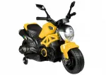 Vaiki&scaron;kas elektrinis motociklas su atlo&scaron;ais kojoms ir LED lempa, geltonas