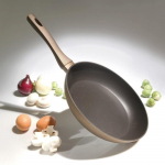 KEPTUVĖ TIROSS DEIMANTINĖ DANGA 28 CM