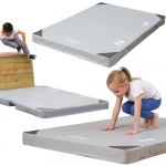 CLASSIC WORLD EDU dviejų dalių sulankstomas apsauginis gimnastikos kilimėlis