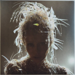 Vinilinė plok&scaron;telė &ndash; Miley Cyrus &ndash; Something Beautiful (Clear Vinyl) LP