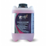 Yuup! Black Revitalising & Glossing Shampoo - maitinamasis, juodam ir tamsiam kailiui blizgesį suteikiantis, &scaron;ampūnas. Talpa: 10L
