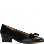 Auk&scaron;takulniai moterims, Juoda, Vara bow pump