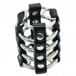 OHMAMA FETISH &ndash; penio kalėjimas su metaliniais žiedais ir odiniais dirželiais