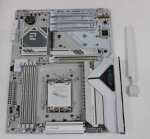 SALE OUT. Gigabyte USED, , WITHOUT ACCESSORIES, ONLY BACK PANEL, AND ANTENA INCLUDED