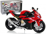 Motociklo modelis BMW S1000RR su garsais ir &scaron;viesomis