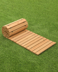 VEVOR 2,44m x 43cm kedro medienos sodo takelis &ndash; i&scaron;vyniojamas neslystantis takas kiemui, terasai, vestuvėms ar vakarėliams