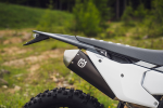 HUSQVARNA plastikinis galinis numerio laikiklis Enduro '24