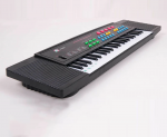 Vaiki&scaron;kas elektrinis pianinas su mikrofonu