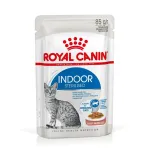 ROYAL CANIN Indoor Sterilized - &Scaron;lapias ėdalas suaugusioms katėms - Gabalėliai padaže 12 x 85 g
