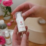 VEGAN FOX - Paakių kremas nuo rauk&scaron;lių,15 ml