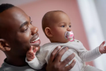 AVENT Ultra Air Happy čiulptukas 0-6M mergaitei A&scaron; myliu mamą/drugelį, SCF080/02