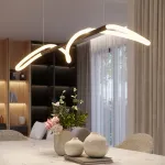 Pakabinamas LED &scaron;viestuvas 84 cm &ndash; linijinis, juodas, CCT reguliuojamas