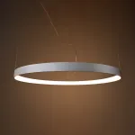 Pakabinamas &scaron;viestuvas 55 cm &ndash; apvalus, baltas, auk&scaron;tas CRI