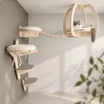 Katės laipiojimo aik&scaron;telė CATSTRADA SKY PARK su 2 lentynomis, guoliu ir tiltu, ilgis 145,5 cm