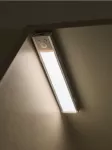 Sinsay - LED &scaron;viestuvas po spintele - balta