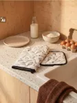 Sinsay - Virtuvinė pir&scaron;tinė ir puodkėlė - kreminė