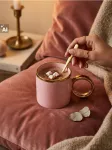 Sinsay - Puodelis su auksine ąsele - pastelinė rožinė