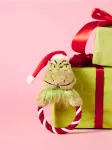 Sinsay - Pliu&scaron;inis žaislas &scaron;uniui su cyptuku ir virve tempimui Grinch - skaisčiai žalia