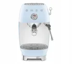 Smeg ECF03PBEU ruo&scaron;iamas kavos aparatas su 1650 W galia ir 1,4 l vandens talpykla
