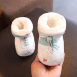 &Scaron;ilti kūdikių batukai su kailiuku - Baltasis triu&scaron;is / 12cm (6-12men.)