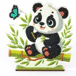 5D deimantinė mozaika su mediniu pagrindu &ndash; Panda (UB01e)